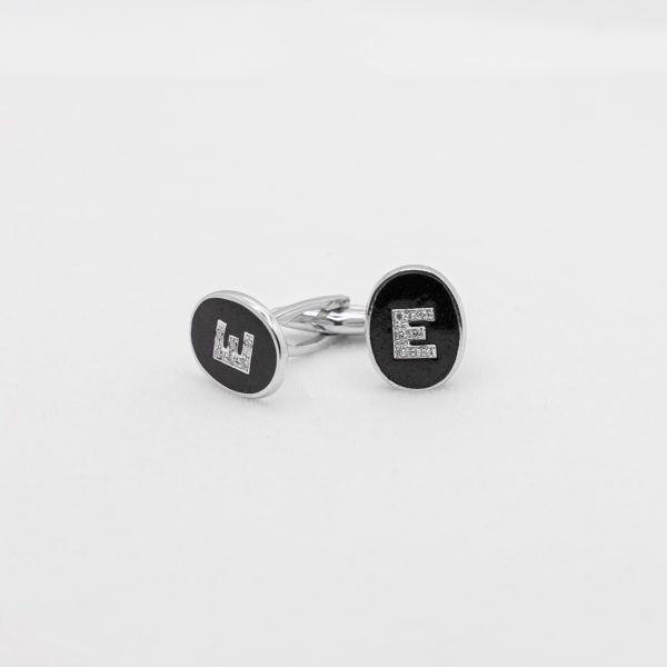 SCARABEO Insieme Gemelli forma ovale Lettera E, Oro bianco 18 kt e diamanti, smalto Nero